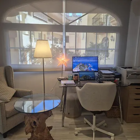 Newly Refurbished Luxury 3 Bed Duplex *