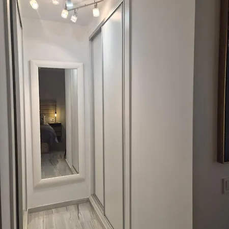 Newly Refurbished Luxury 3 Bed Duplex