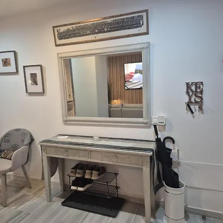 Newly Refurbished Luxury 3 Bed Duplex