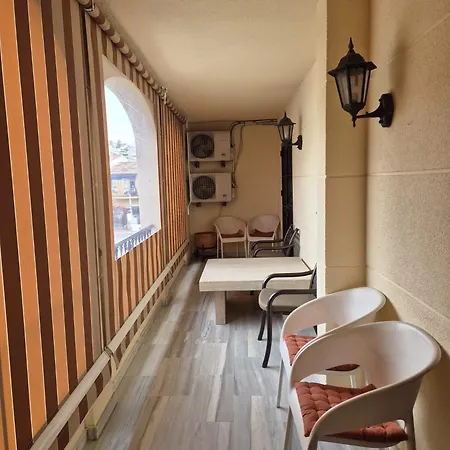 Duplex 3 Bedroom Sleeps 6 Pool Fuengirola